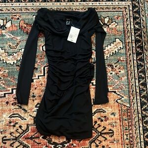 *BRAND NEW* Forever21 black off the shoulder dress, small. NWT